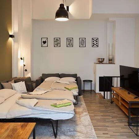 Apartment 95m2 Loft Mit Terasse 1b 2r Kreuzberg *